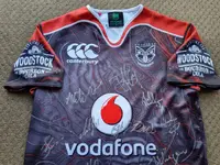 2016 NZ Warriors training jersey black 7.webp