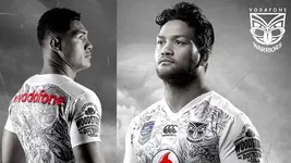 2016 Auckland 9s jersey 2.webp