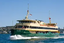 Sydney_Ferry_Collaroy_1_-_Nov_2008.webp