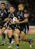 Sam Rapira 2007 5.jpg