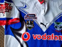 2001 away jersey 3.jpg