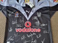 2004-05 home jersey 3.webp