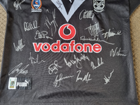 2004-05 home jersey 4.webp