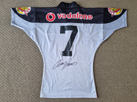 2004-05 away jersey 2.webp