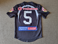 2006 home jersey 8.webp