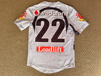 2007 away jersey 8.webp