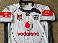 2010 U20 Away jersey 5.webp