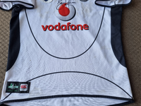 2011 away jersey 7.webp